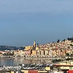 Mansfield Vue Carte Postale Terrasse Piscine Calme Port A 200m A Pied Menton