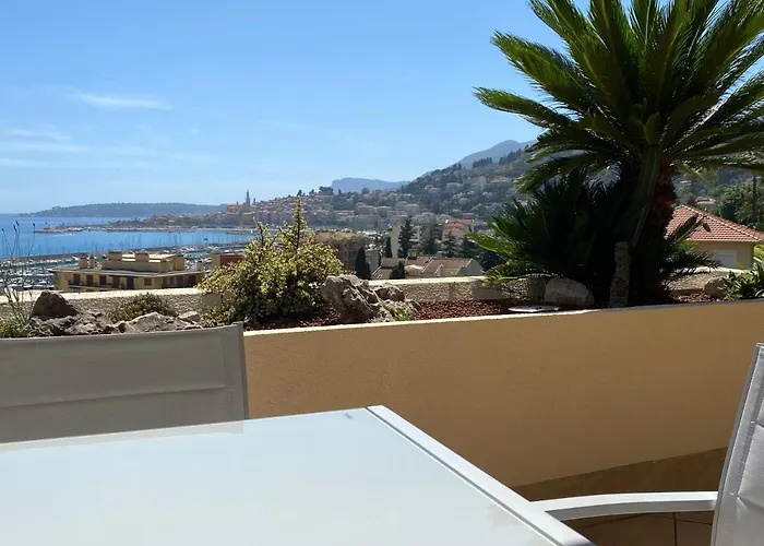 Mansfield Vue Carte Postale Terrasse Piscine Calme Port A 200m A Pied * مينتون